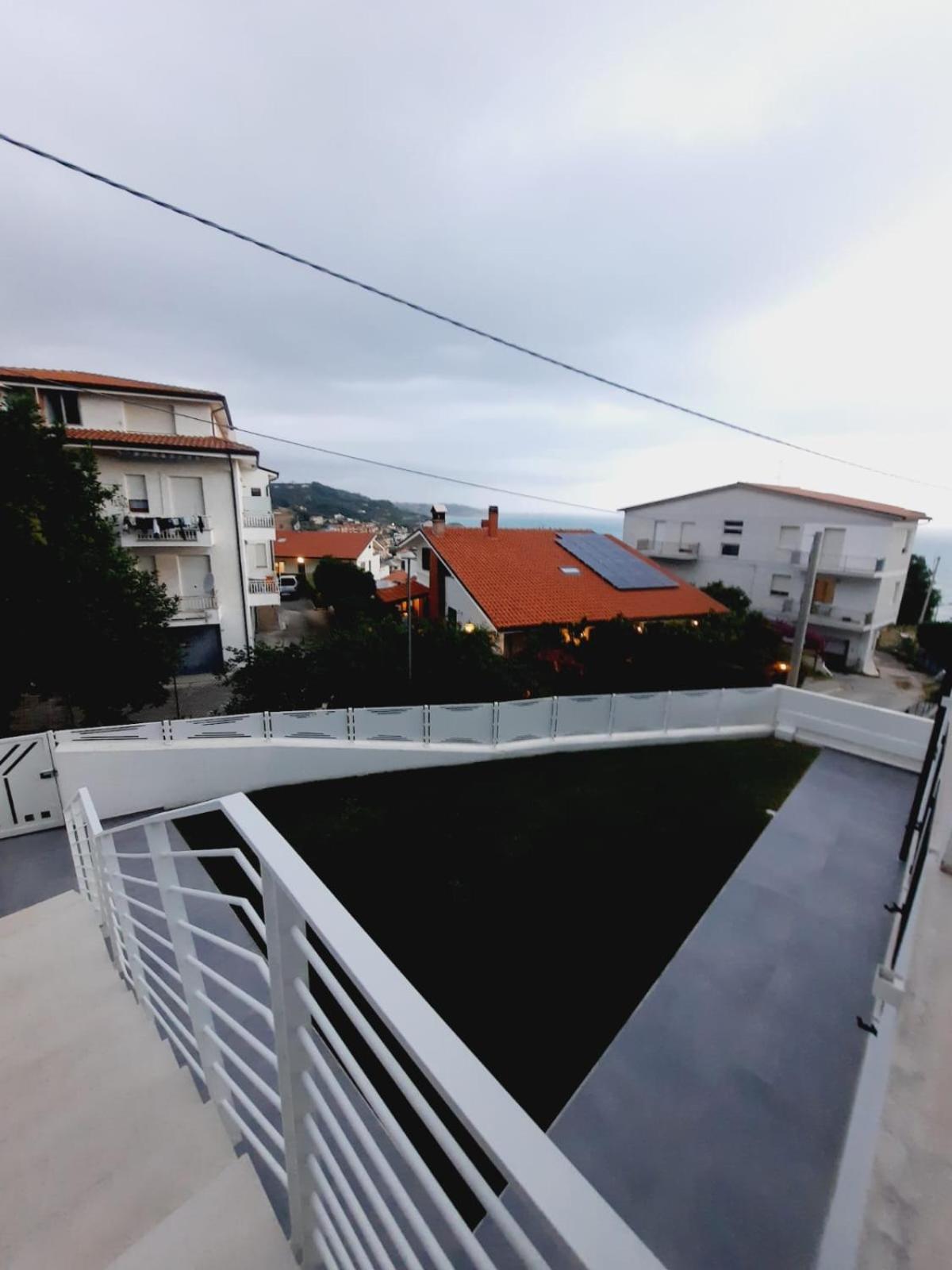 White Sea Apartment San Vito Chietino Exterior photo